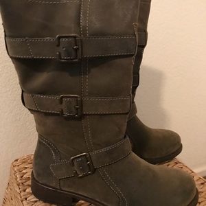 Sonoma boots
